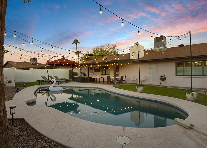 Dom wakacyjny Spacious Palm Oasis